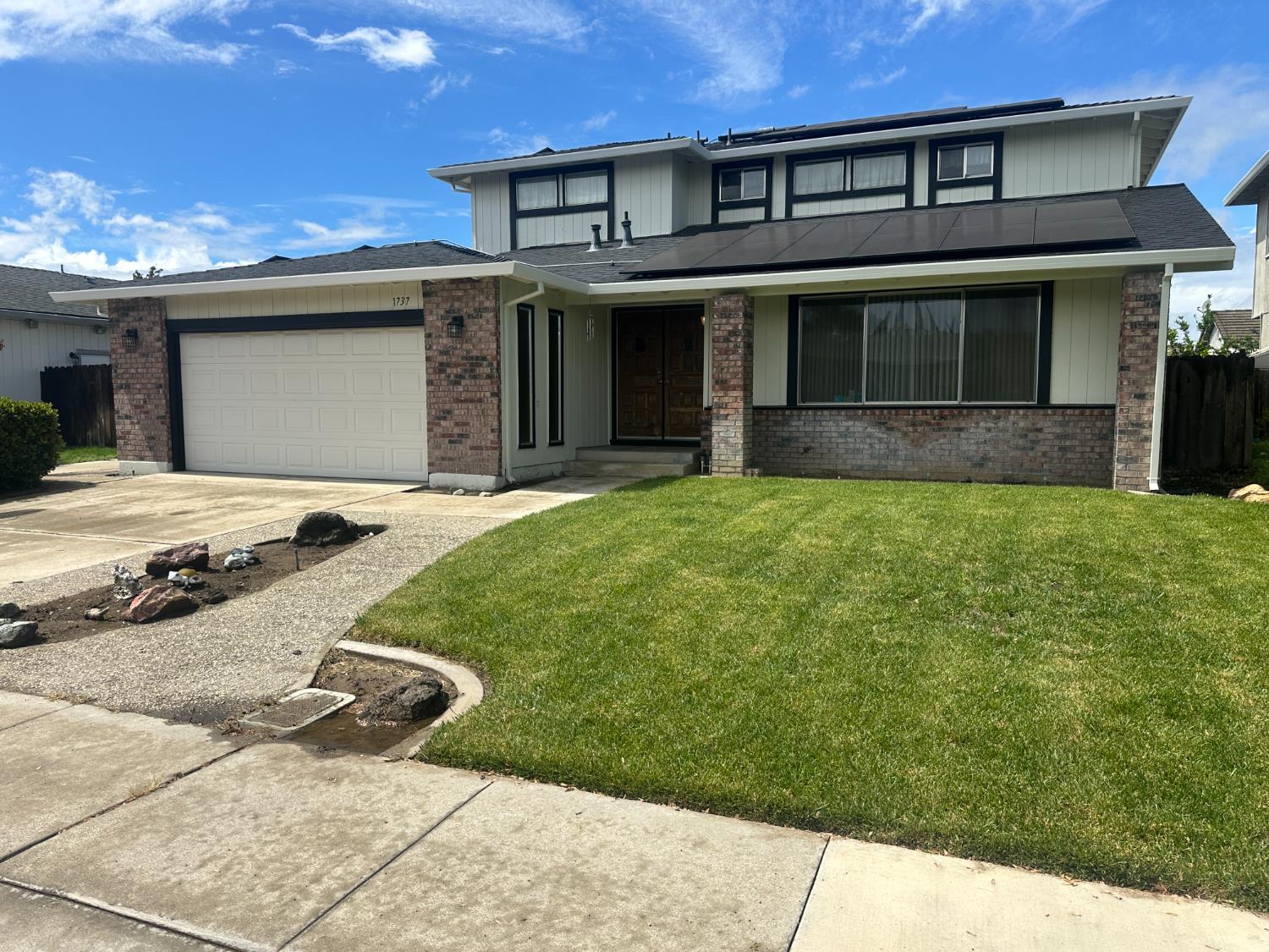 1737 Bingham Ln, Manteca, CA 95336