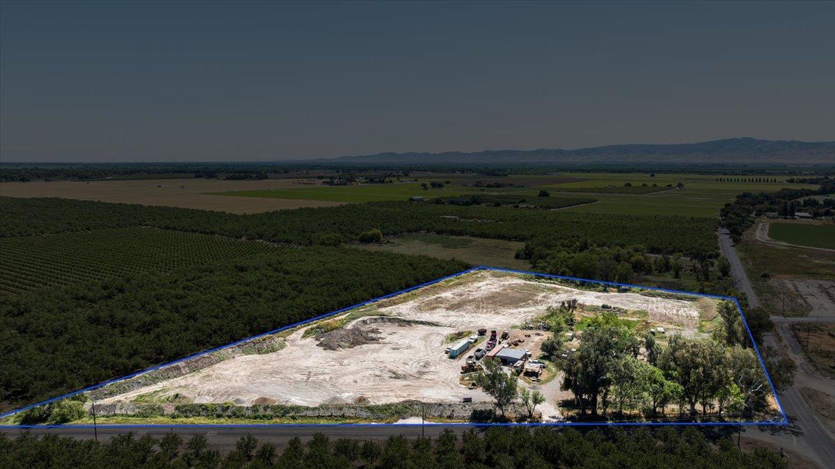 28060 S Airport Way, Manteca, CA 95337