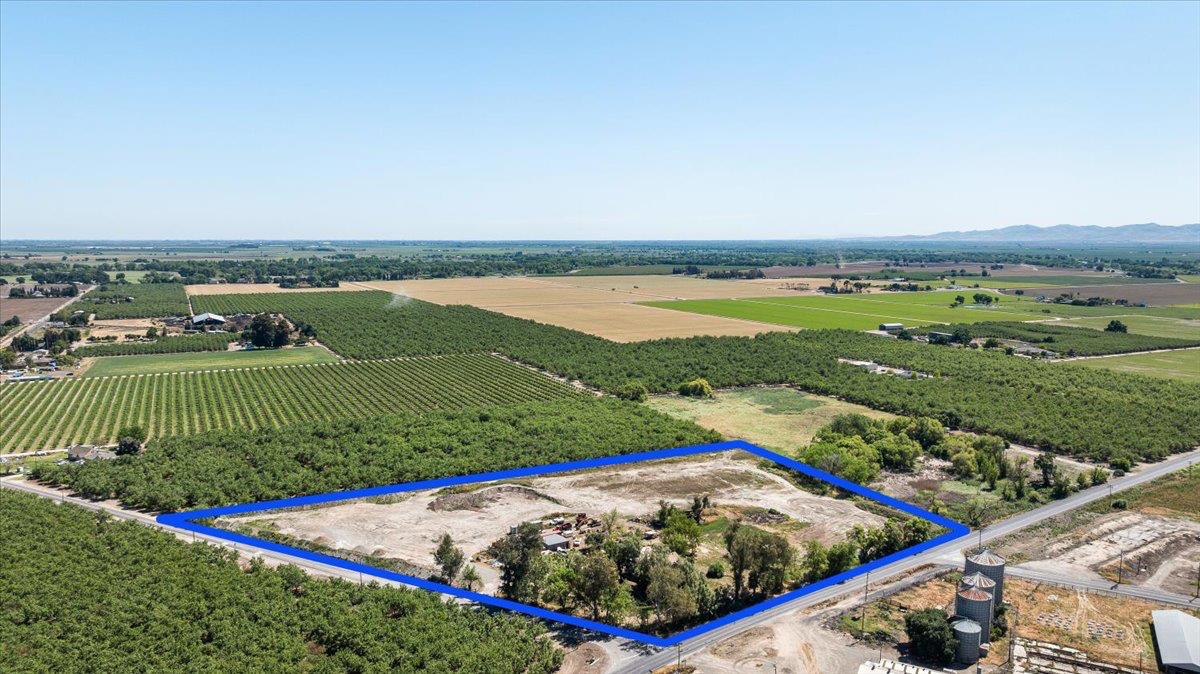 28060 S Airport Way, Manteca, CA 95337