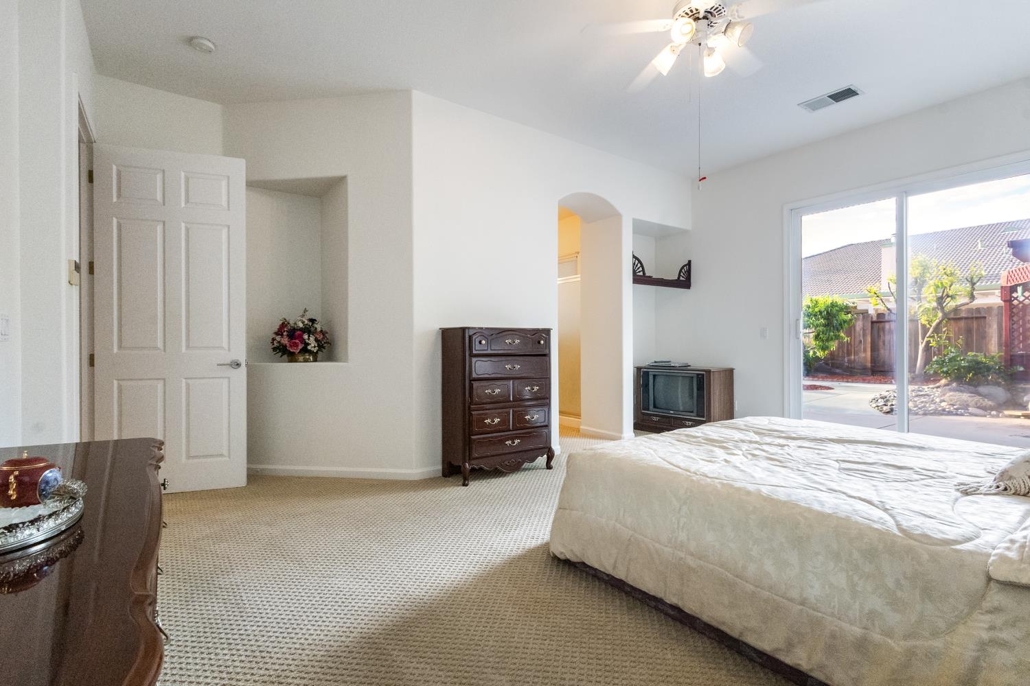 1413 Villette Ct, Modesto, CA 95356