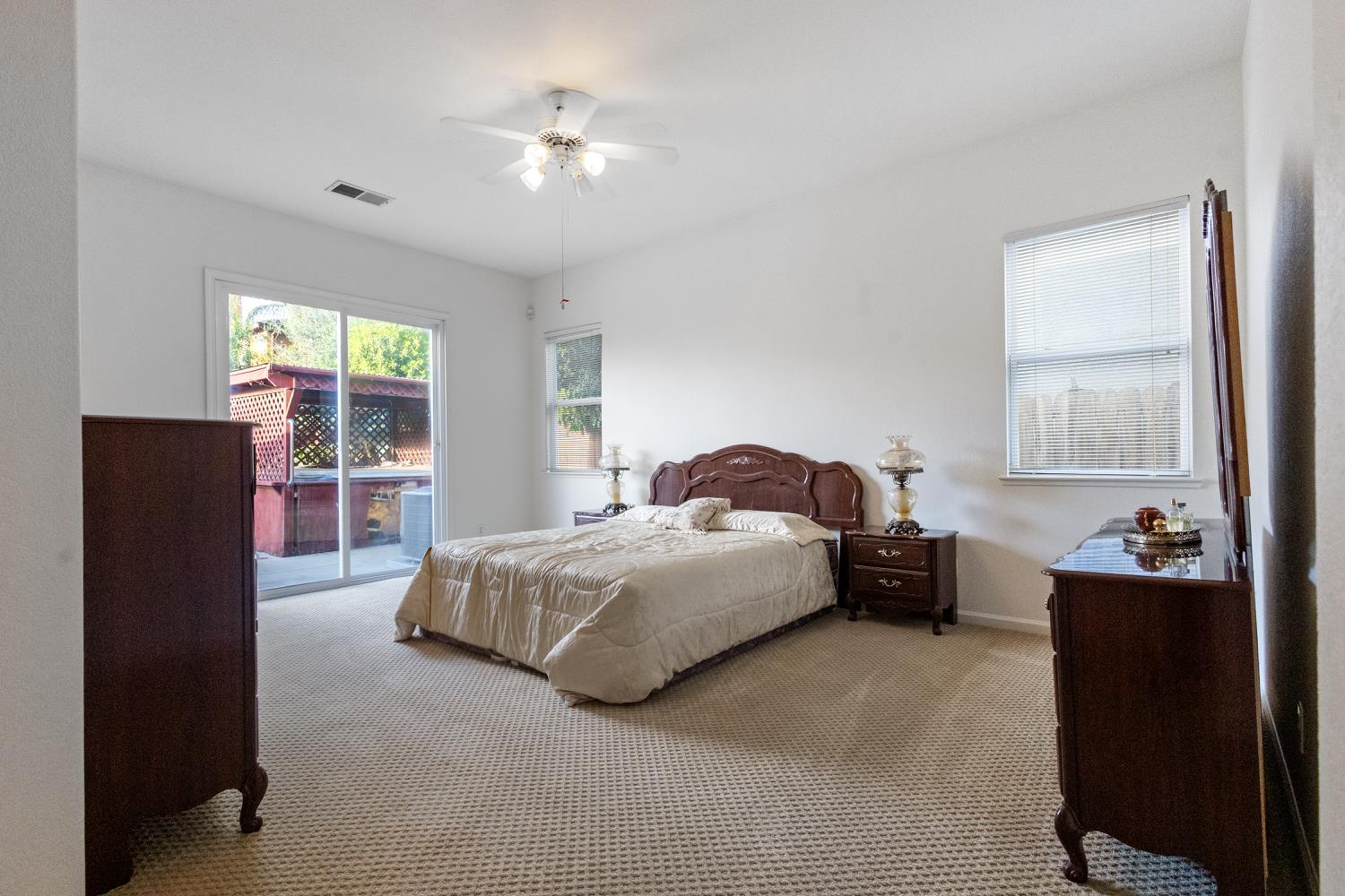 1413 Villette Ct, Modesto, CA 95356