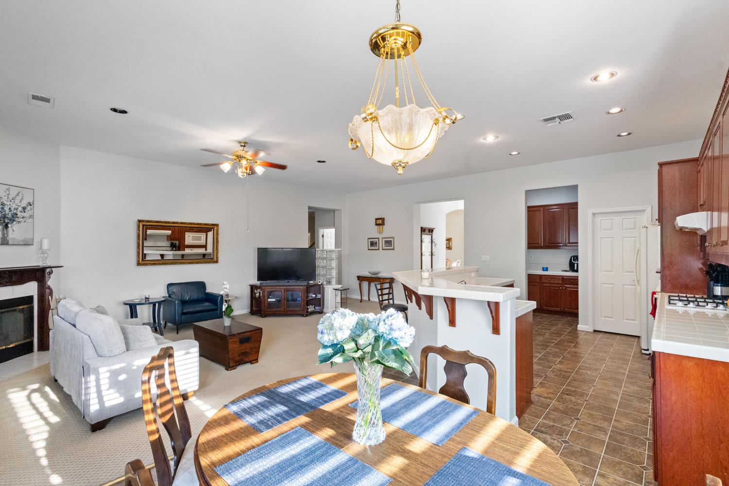 1413 Villette Ct, Modesto, CA 95356