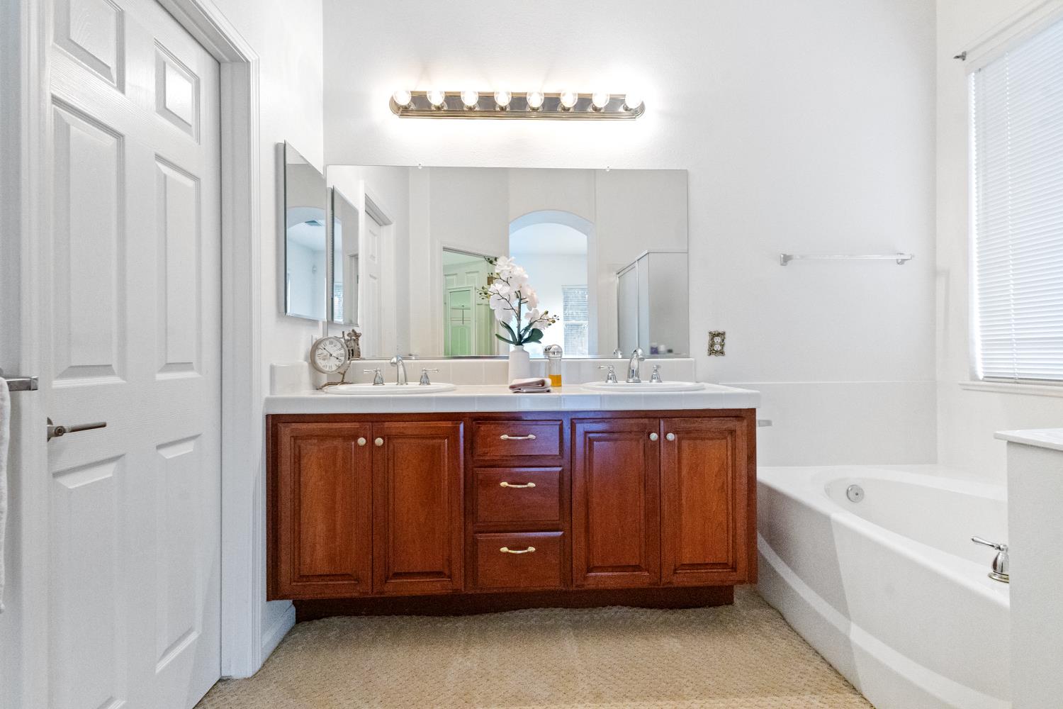 1413 Villette Ct, Modesto, CA 95356