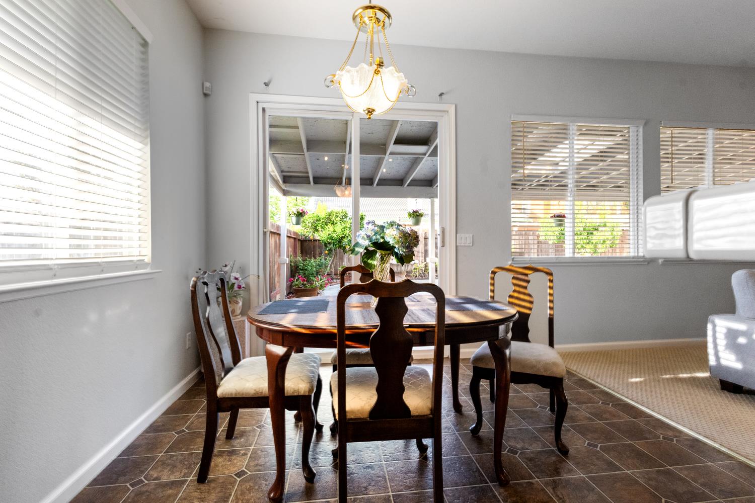 1413 Villette Ct, Modesto, CA 95356