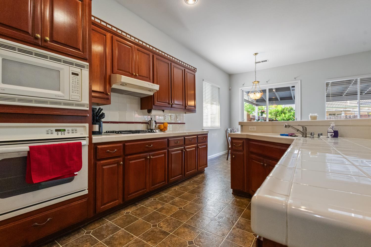 1413 Villette Ct, Modesto, CA 95356