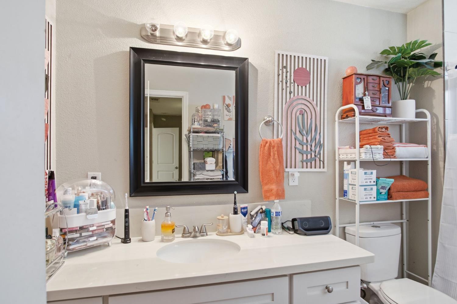 534 Ripona, Ripon, CA 95366