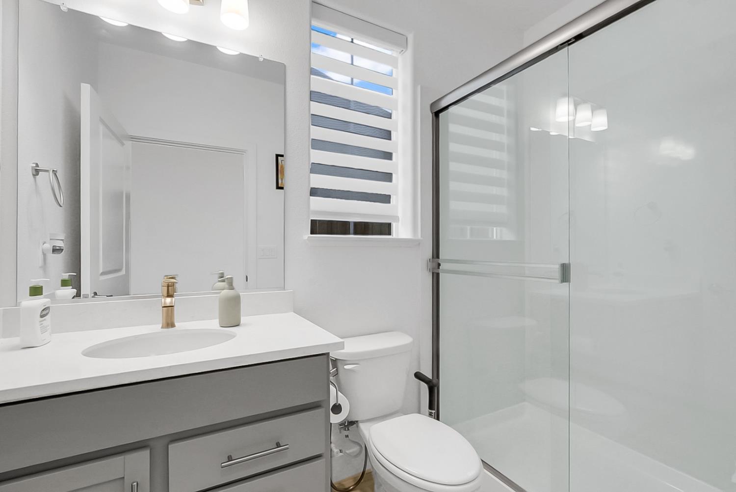 3277 Starburst St, Manteca, CA 95337