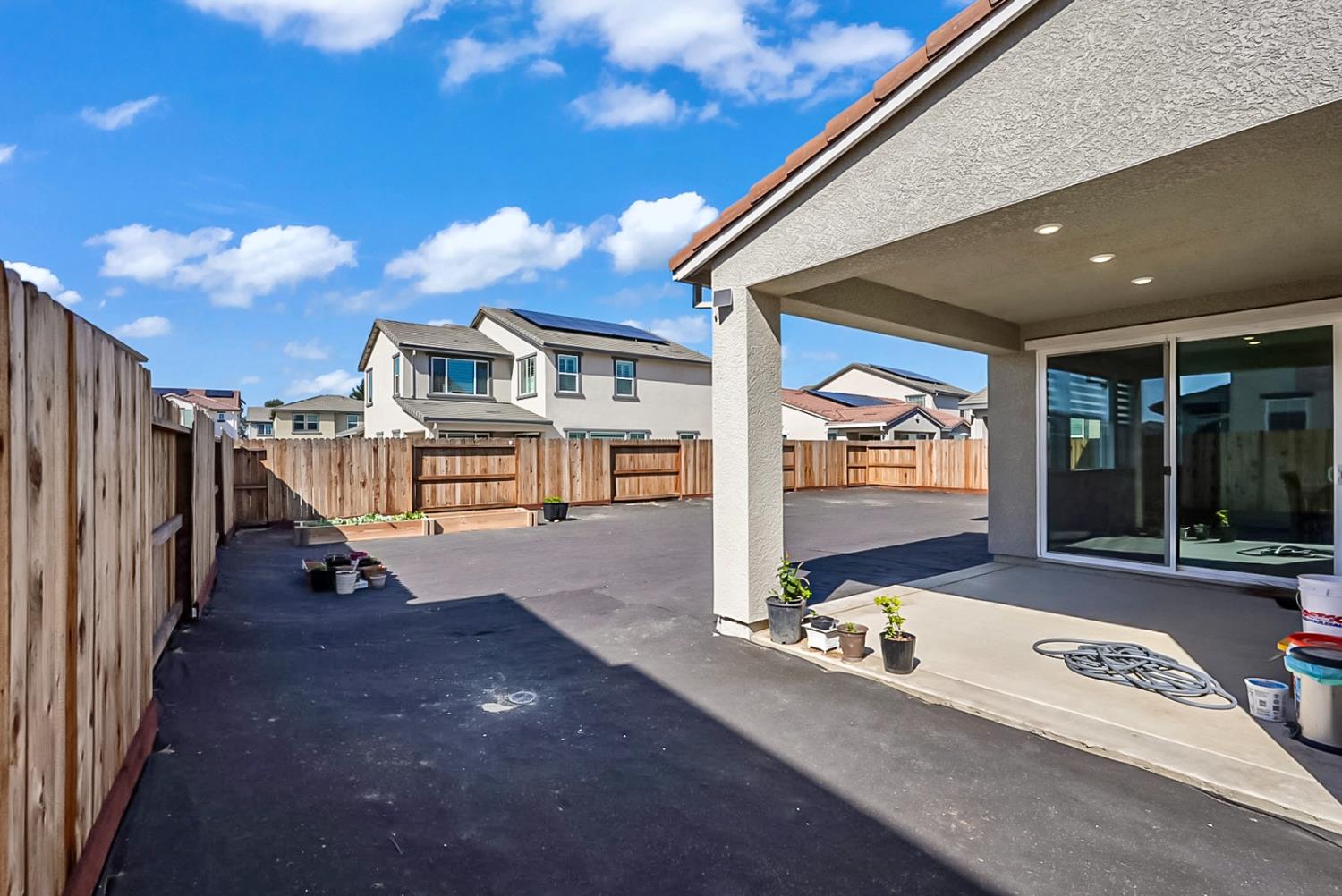 3277 Starburst St, Manteca, CA 95337