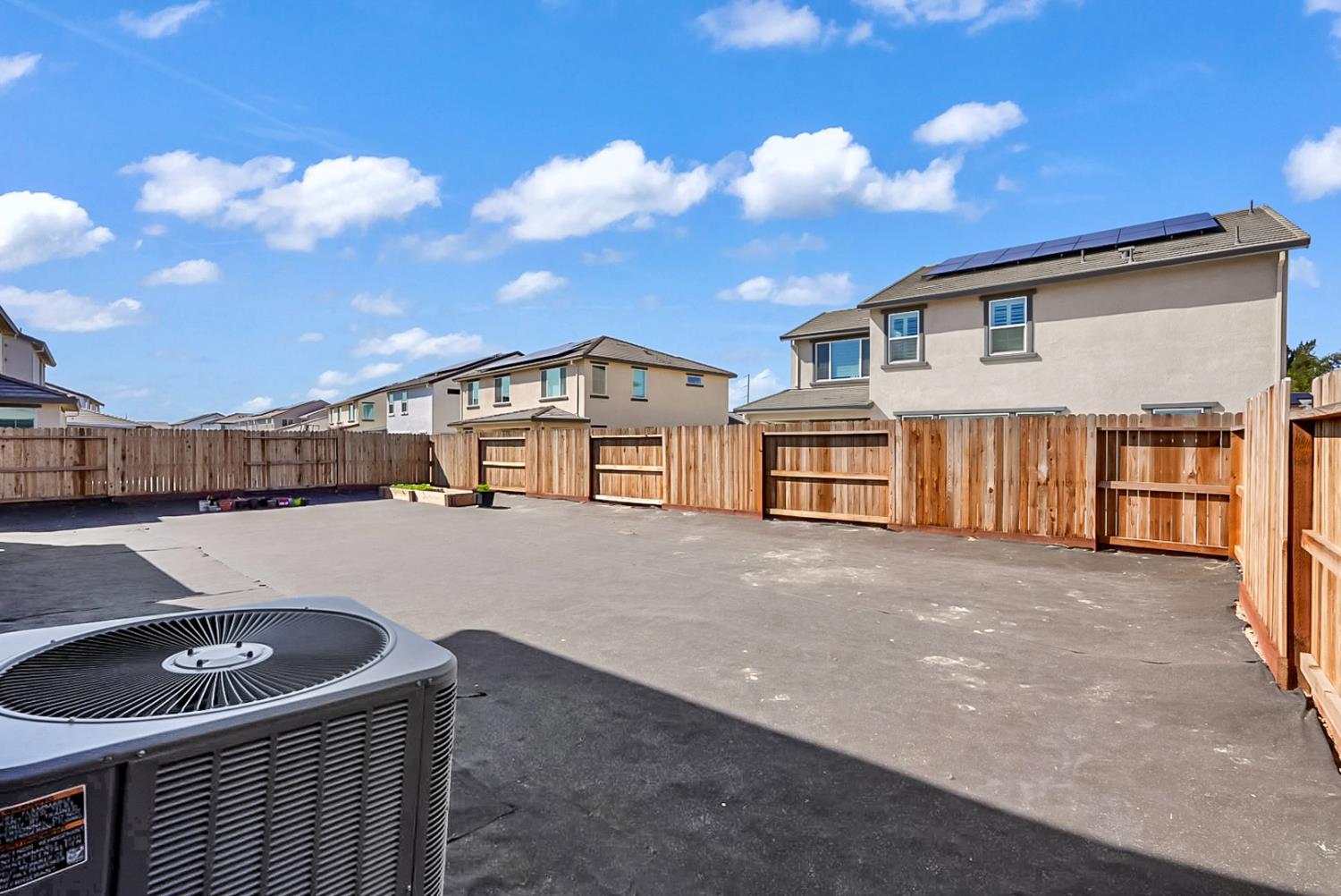 3277 Starburst St, Manteca, CA 95337