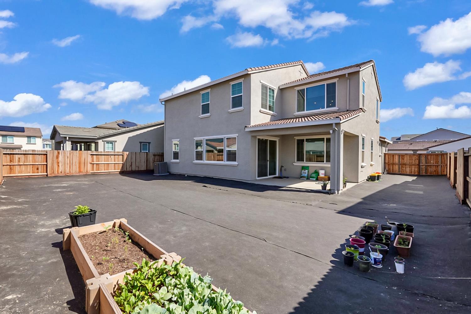 3277 Starburst St, Manteca, CA 95337