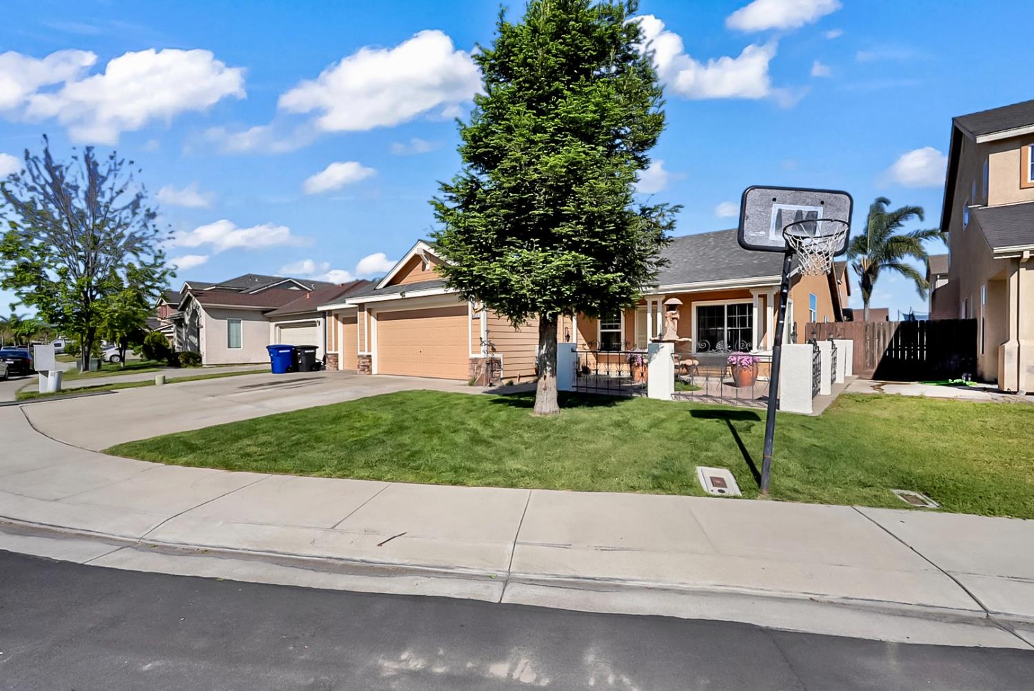 5432 Roselena, Keyes, CA 95328