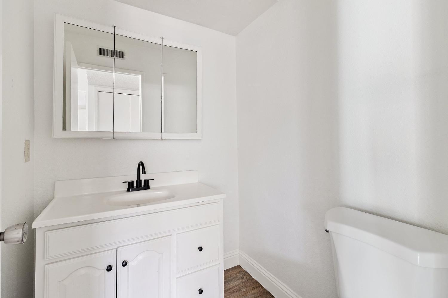 3701 Colonial Dr #164, Modesto, CA 95356