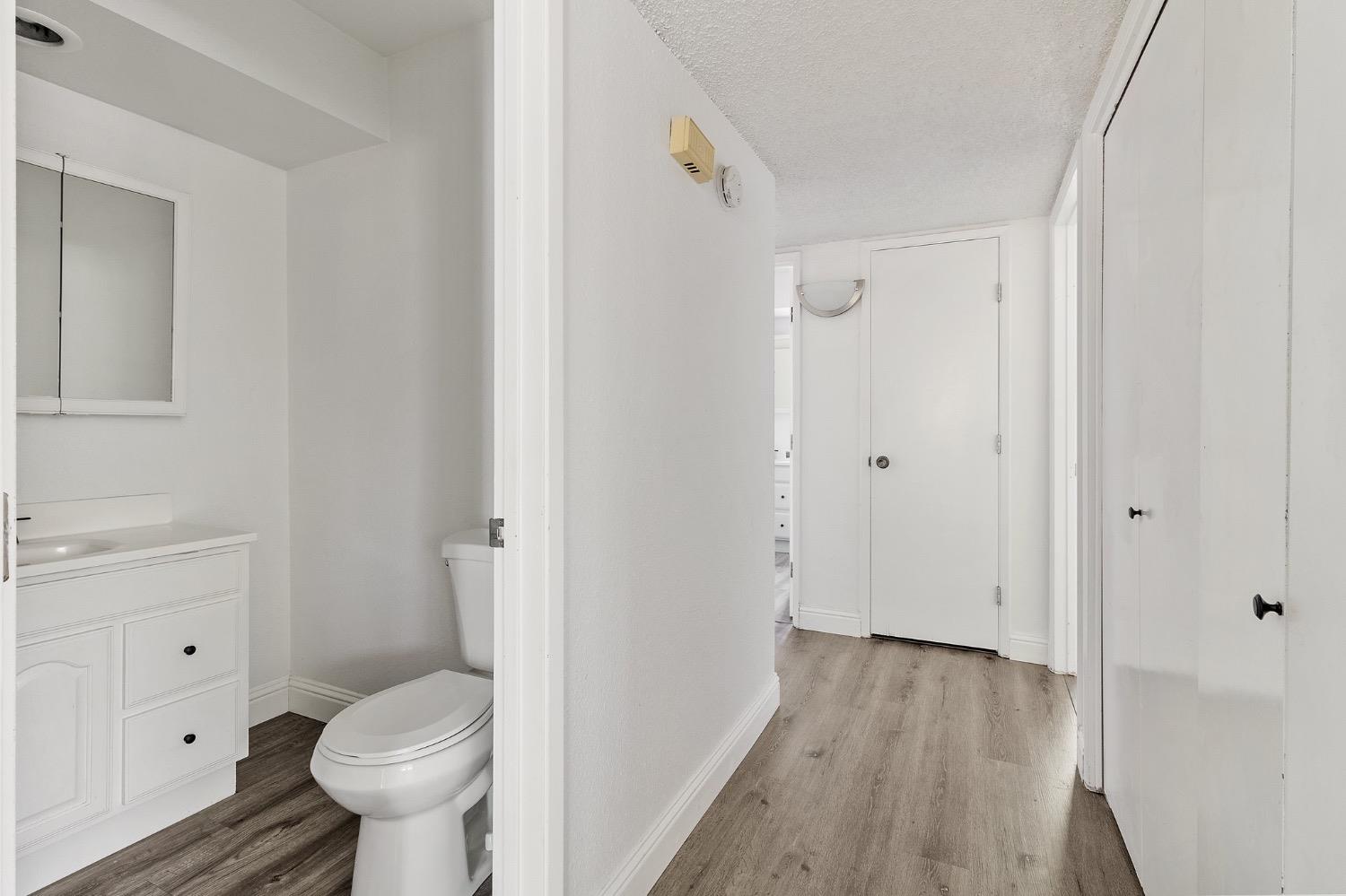 3701 Colonial Dr #164, Modesto, CA 95356