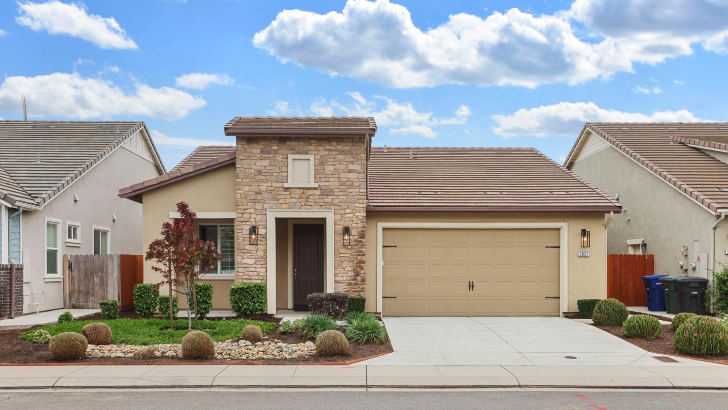 3828 Lookout Dr, Modesto, CA 95355