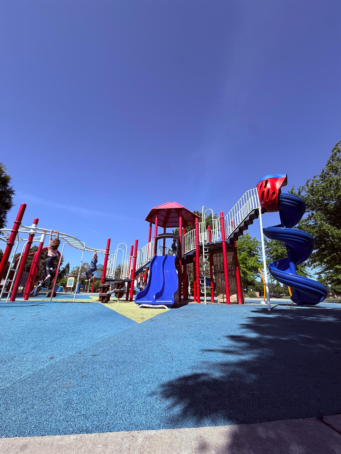 3828 Lookout Dr, Modesto, CA 95355