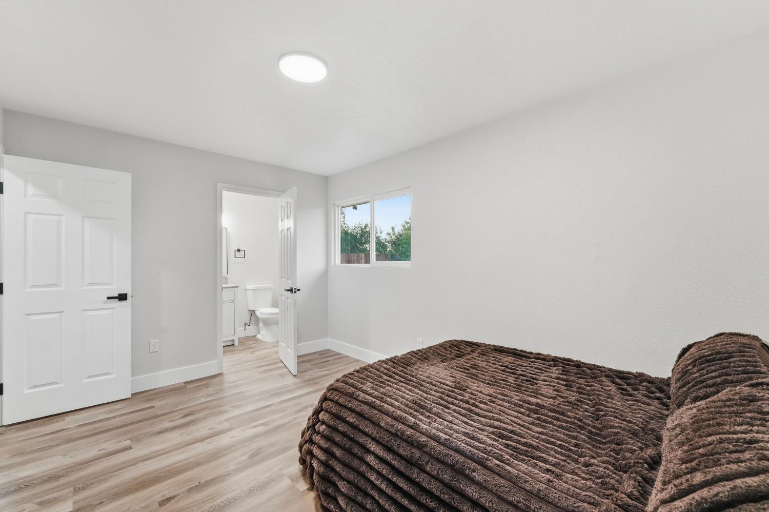 1117 Whitman Way, Modesto, CA 95351