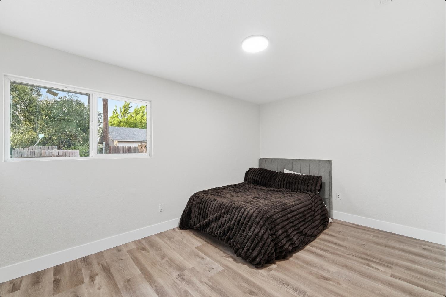 1117 Whitman Way, Modesto, CA 95351