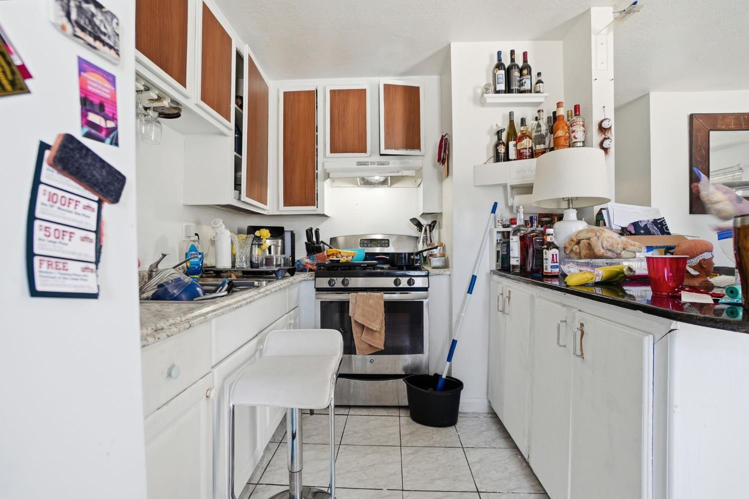 230 N 4th Ave, Oakdale, CA 95361