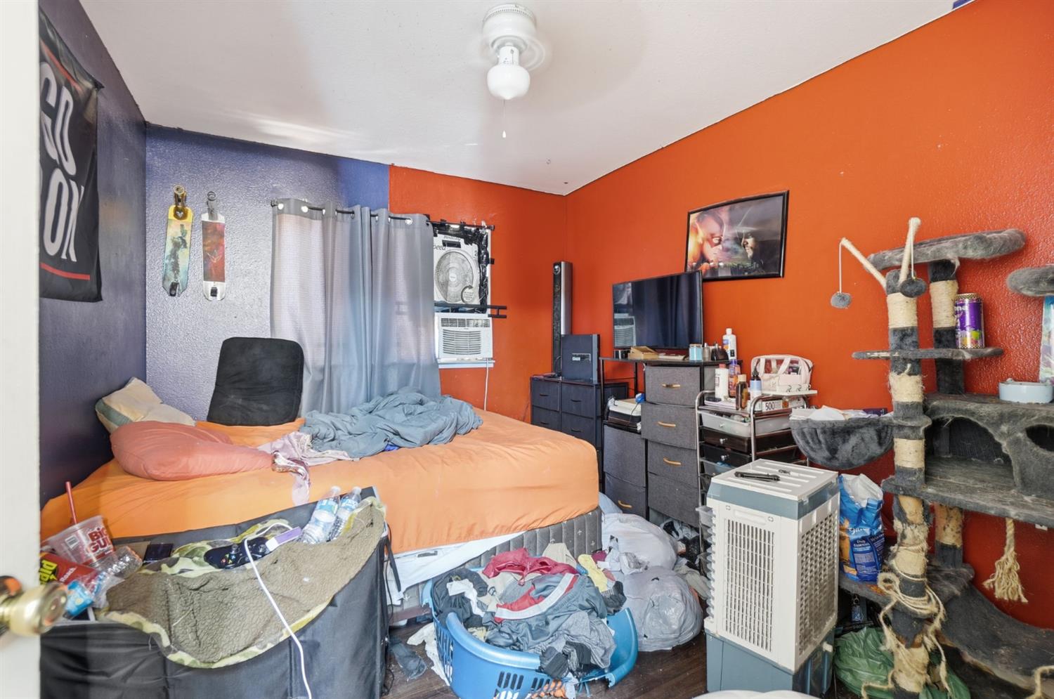 230 N 4th Ave, Oakdale, CA 95361