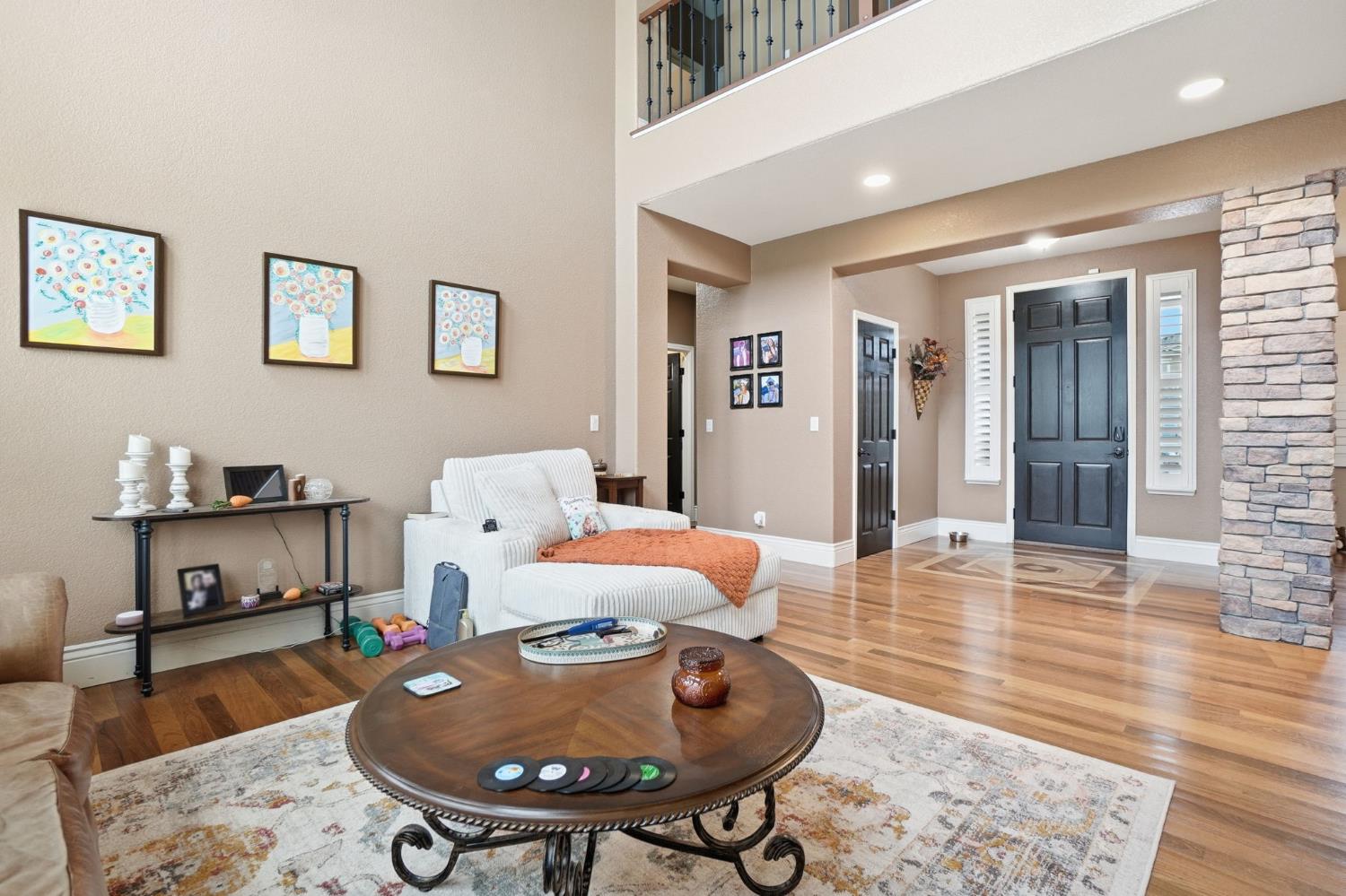 2618 Corral Way, Riverbank, CA 95367