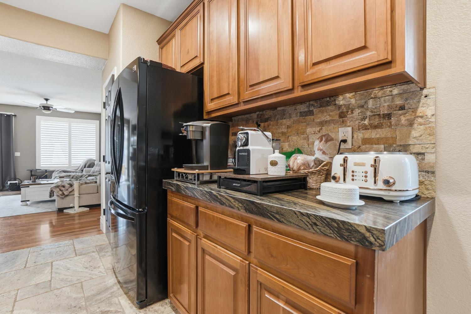 2618 Corral Way, Riverbank, CA 95367