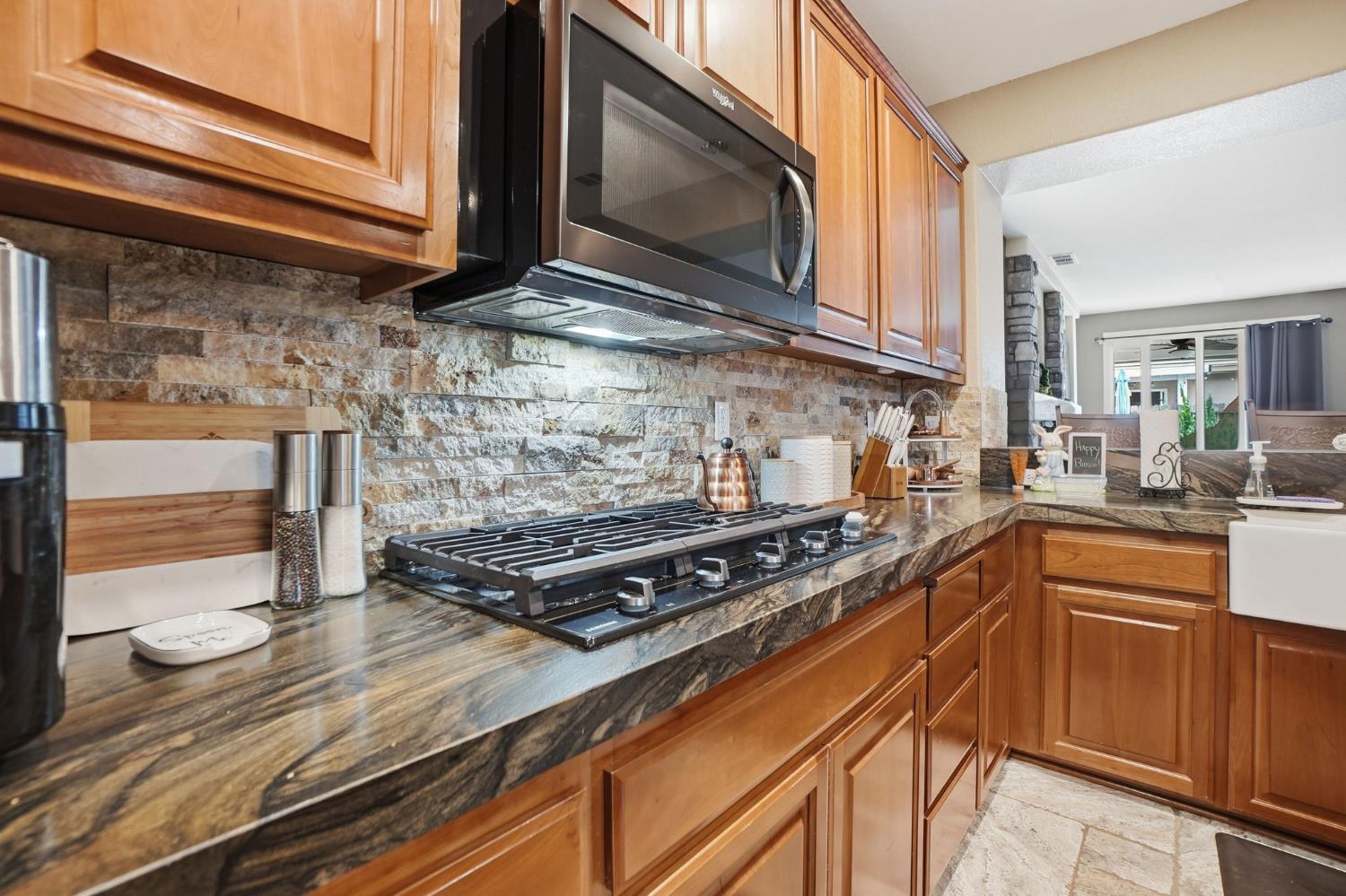 2618 Corral Way, Riverbank, CA 95367