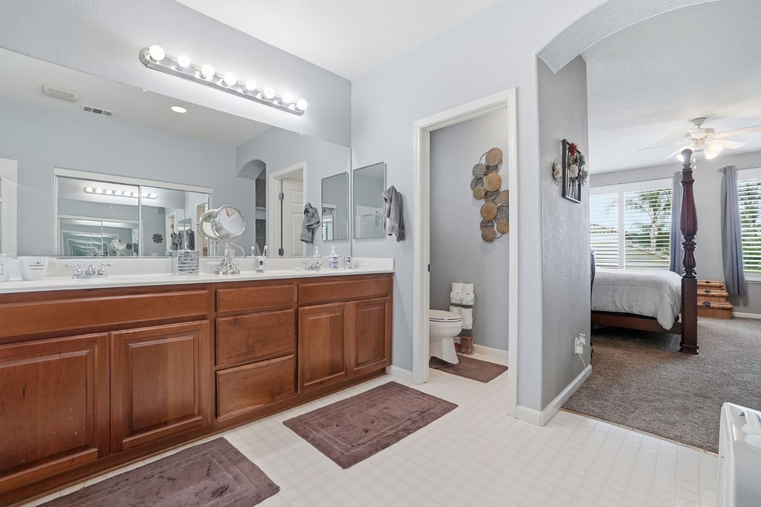 2618 Corral Way, Riverbank, CA 95367