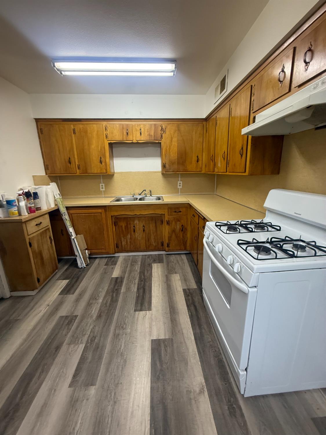 229 E St, Los Banos, CA 93635