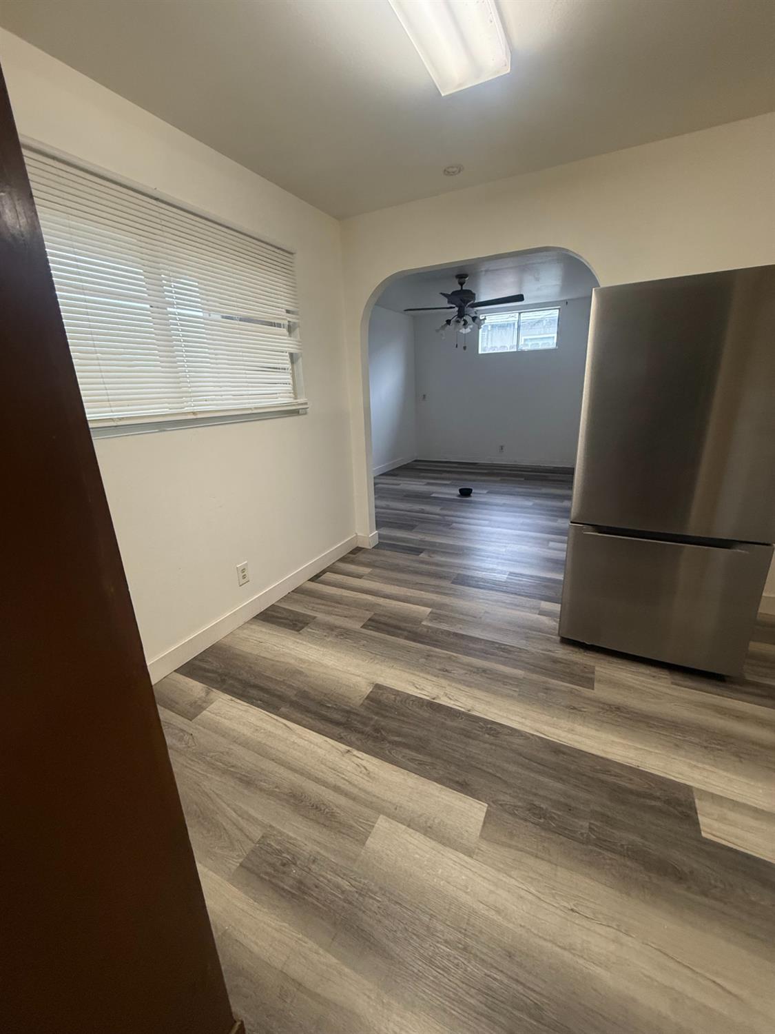 229 E St, Los Banos, CA 93635