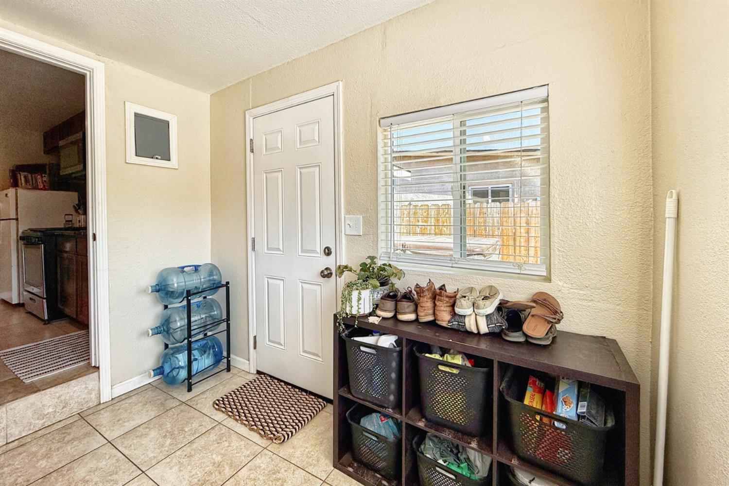 2638 Valley Dr, Atwater, CA 95301