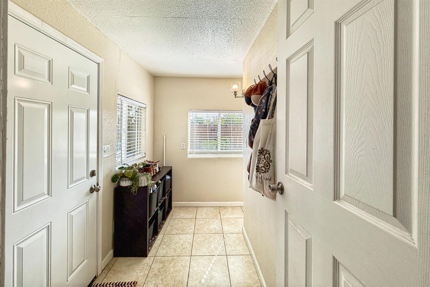 2638 Valley Dr, Atwater, CA 95301