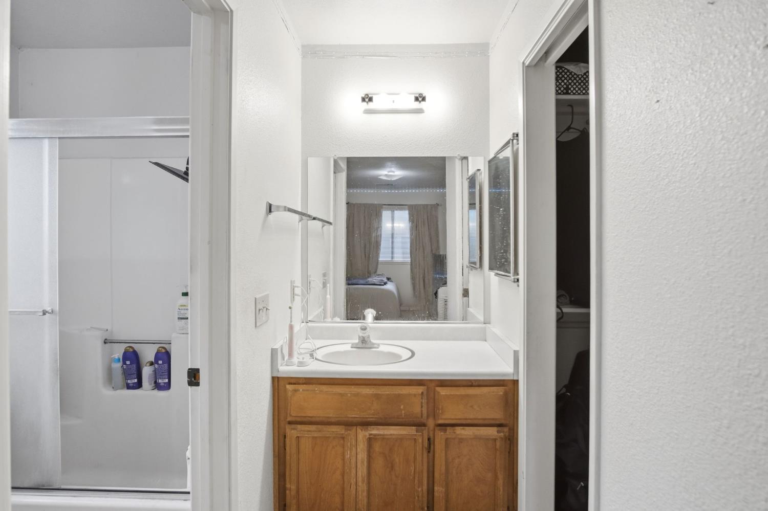 1260 Windsor Ct, Turlock, CA 95380