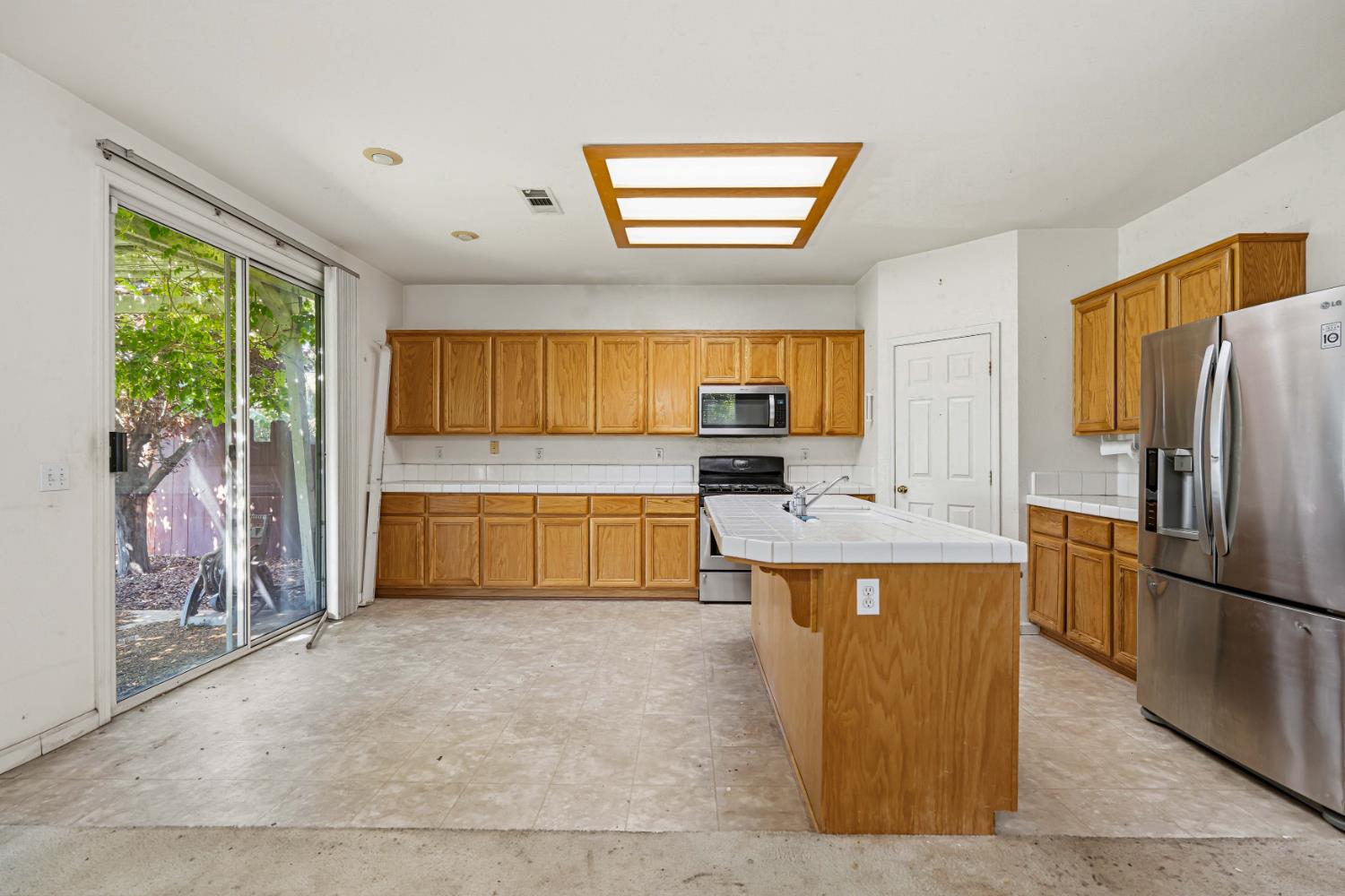 1171 Napa Valley Ave, Manteca, CA 95336