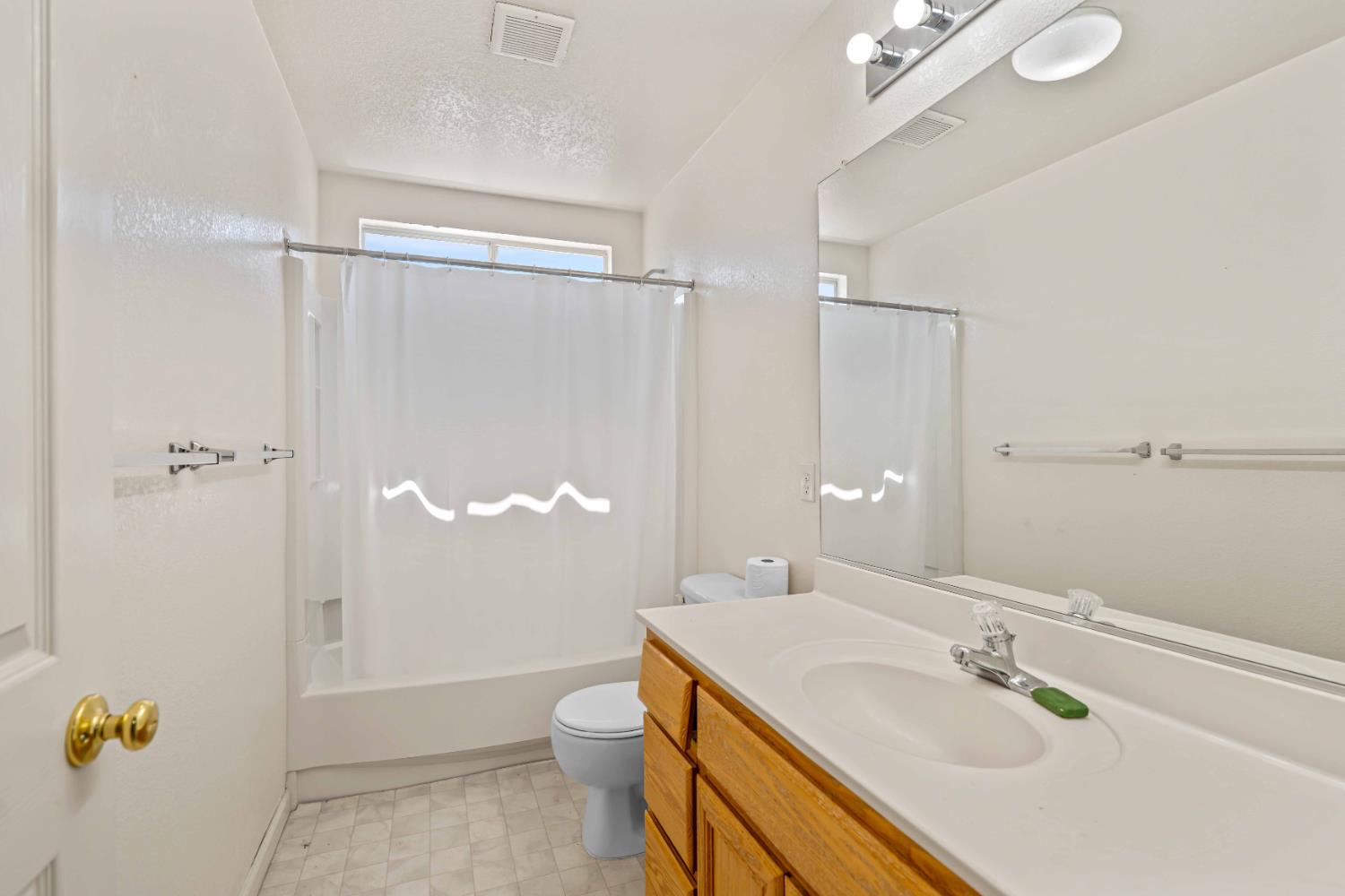 1171 Napa Valley Ave, Manteca, CA 95336