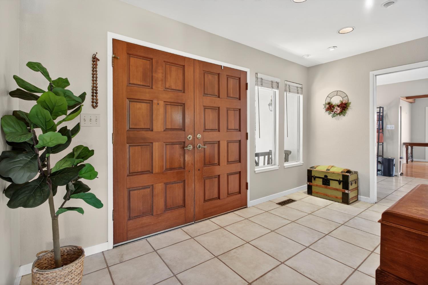 1909 Chelwood Way, Modesto, CA 95355