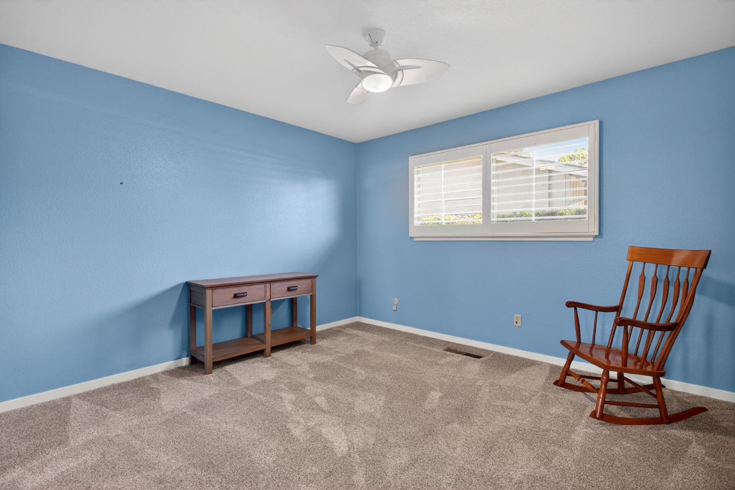 1909 Chelwood Way, Modesto, CA 95355