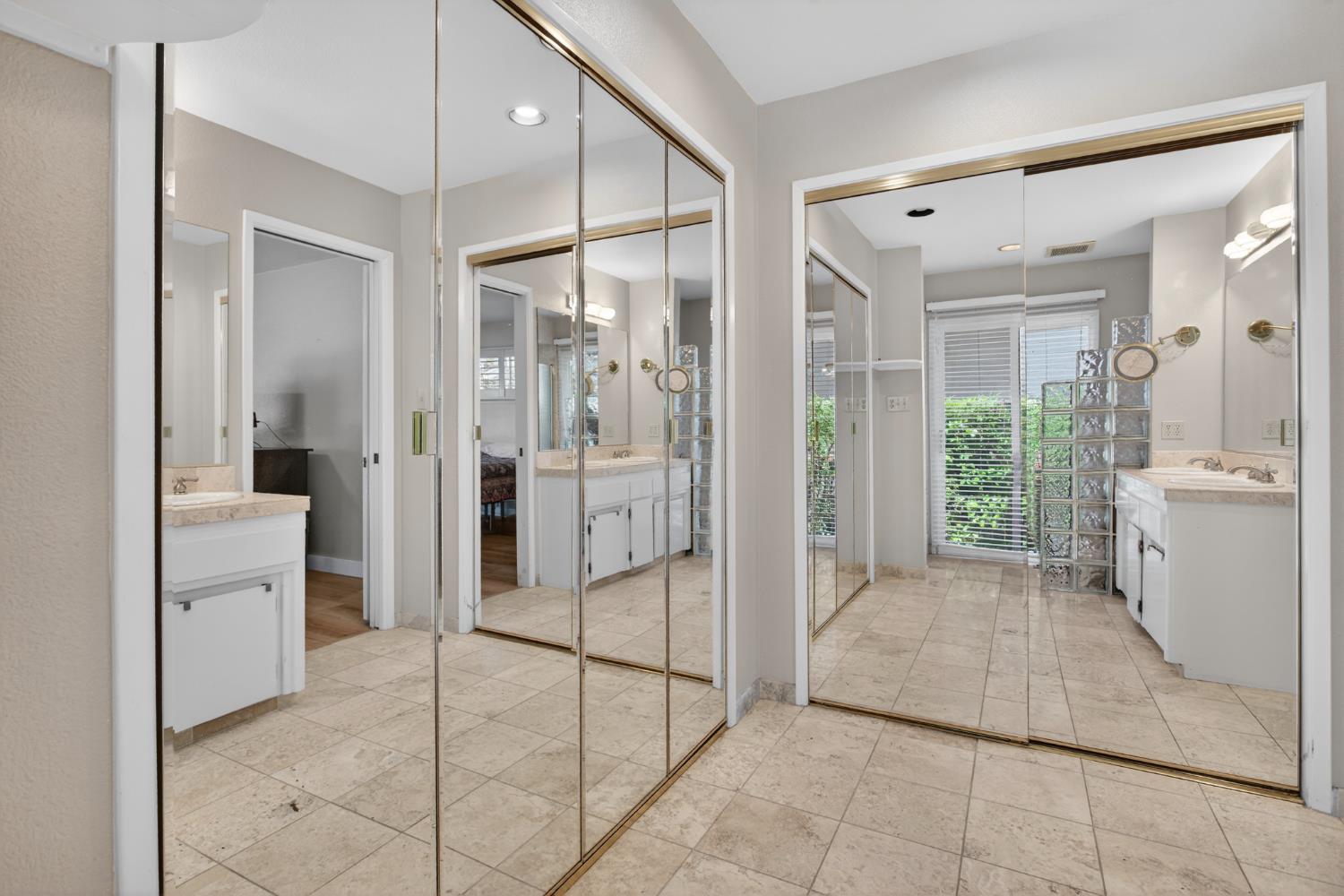 1909 Chelwood Way, Modesto, CA 95355