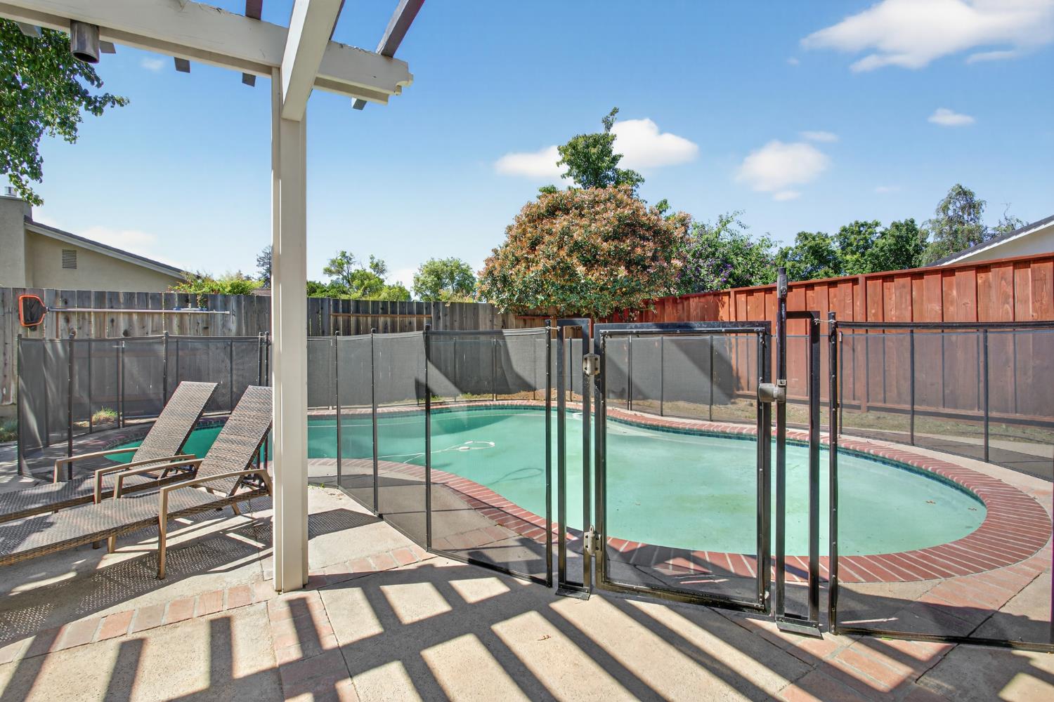 1909 Chelwood Way, Modesto, CA 95355