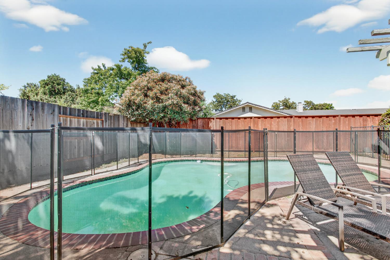 1909 Chelwood Way, Modesto, CA 95355