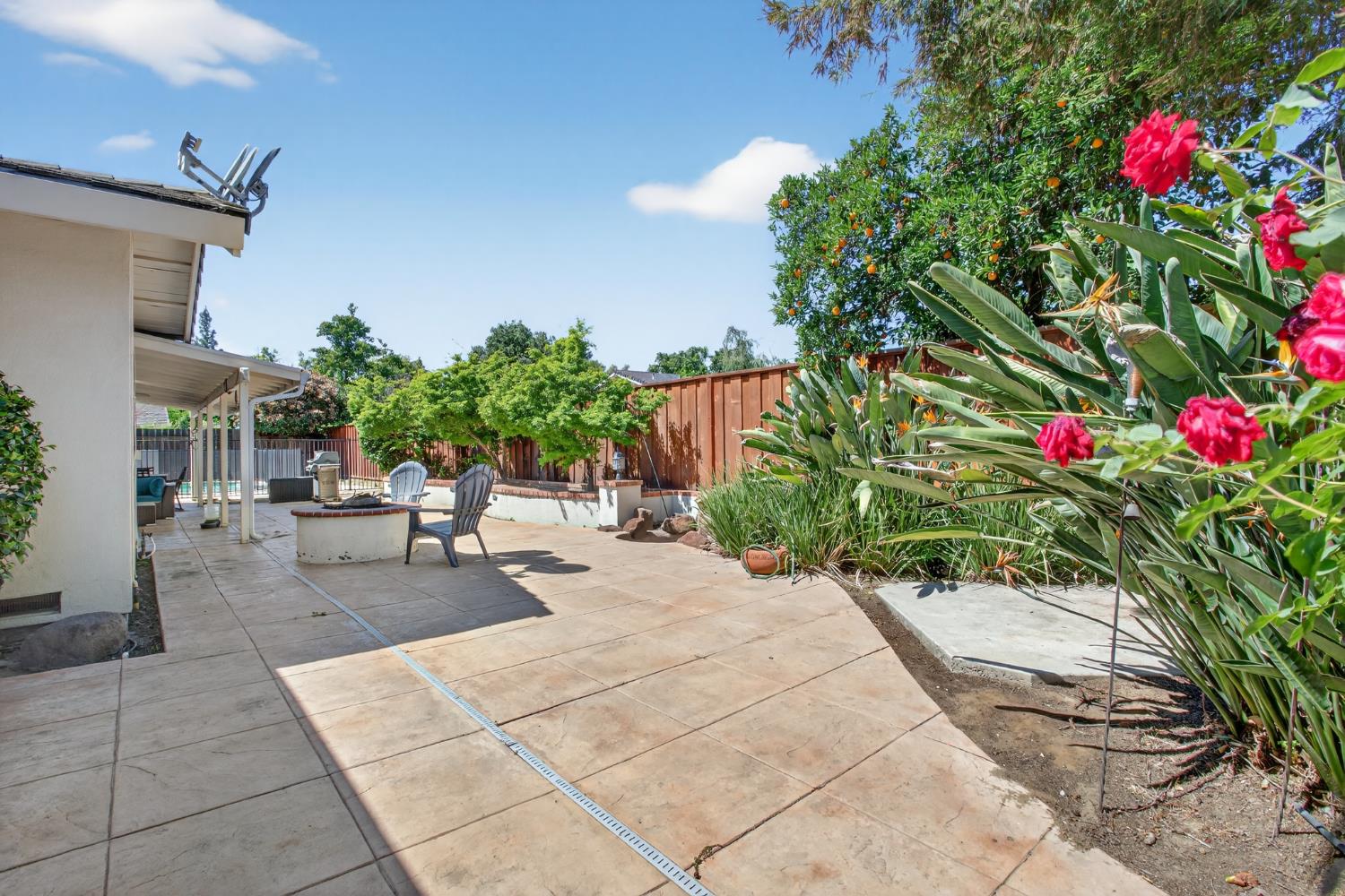 1909 Chelwood Way, Modesto, CA 95355