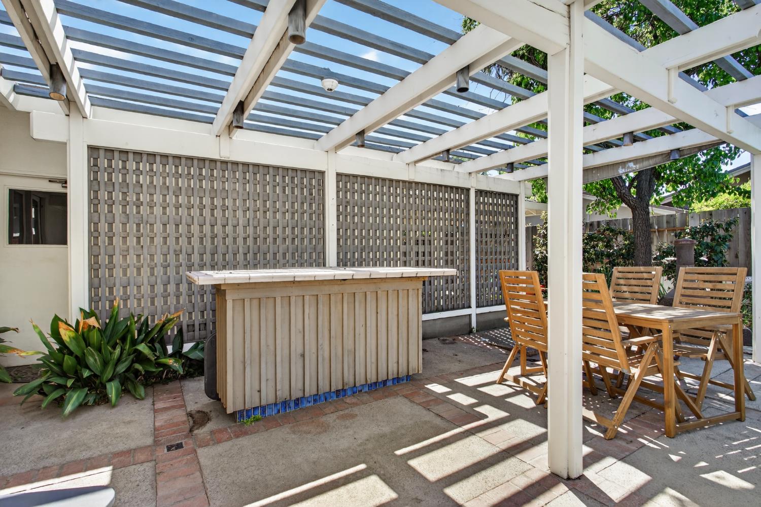 1909 Chelwood Way, Modesto, CA 95355