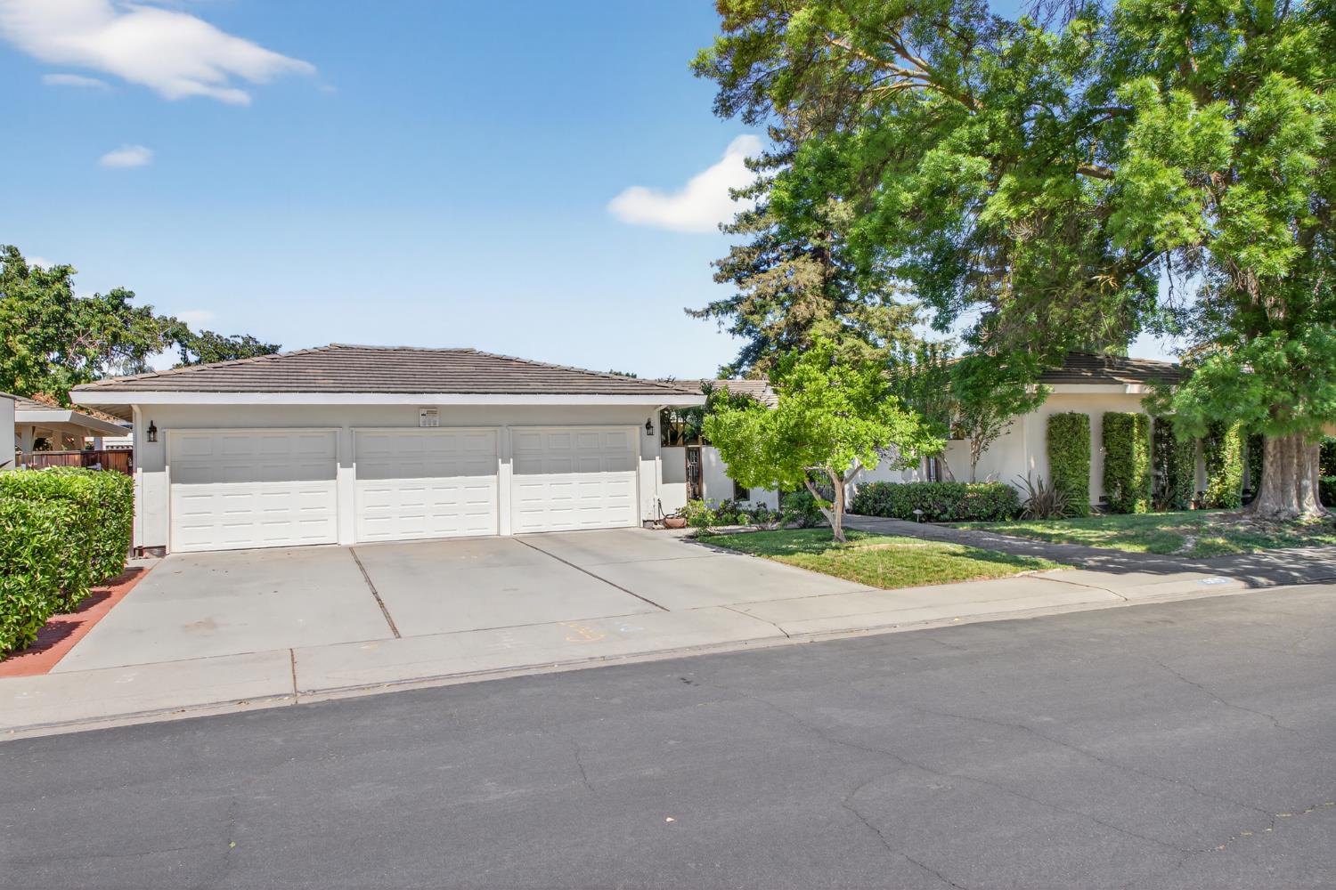 1909 Chelwood Way, Modesto, CA 95355