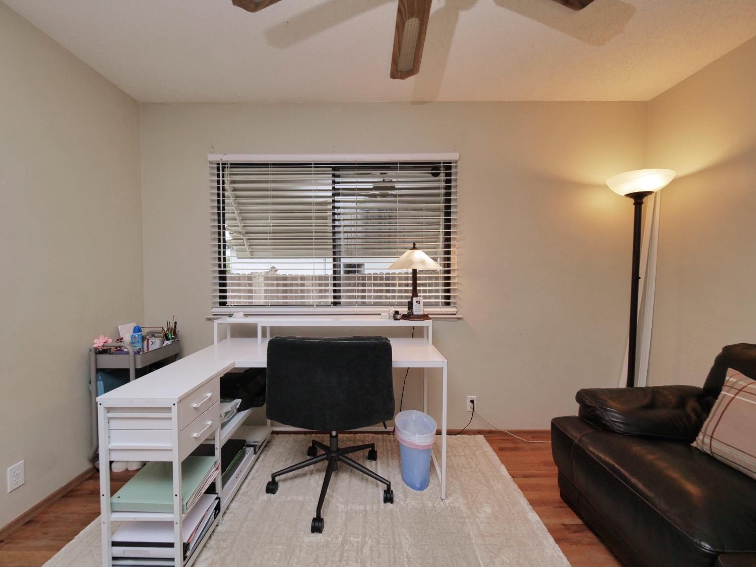 1037 Tenaya Ct, Manteca, CA 95337