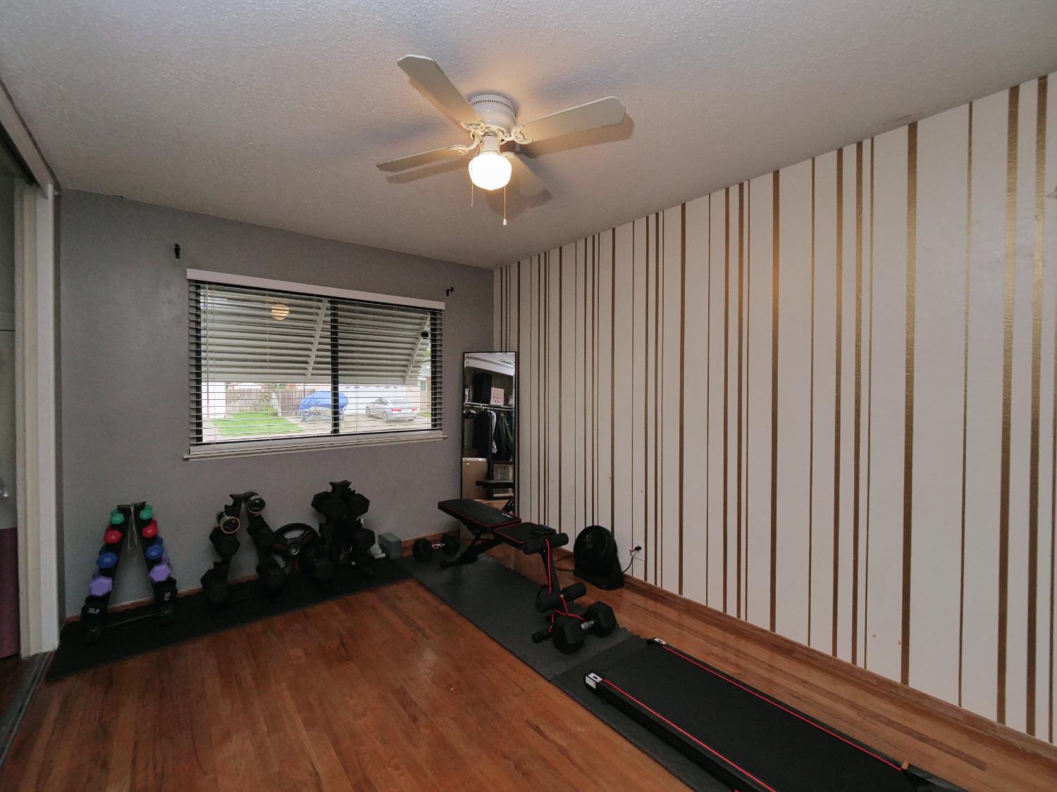 1037 Tenaya Ct, Manteca, CA 95337