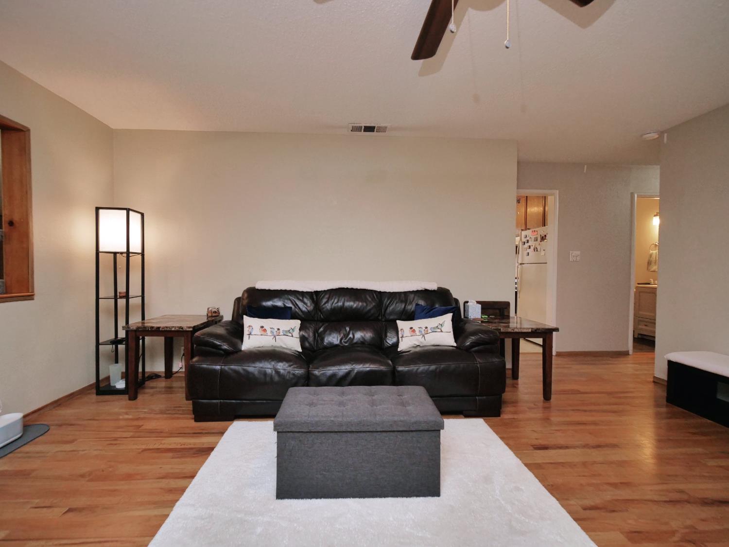 1037 Tenaya Ct, Manteca, CA 95337