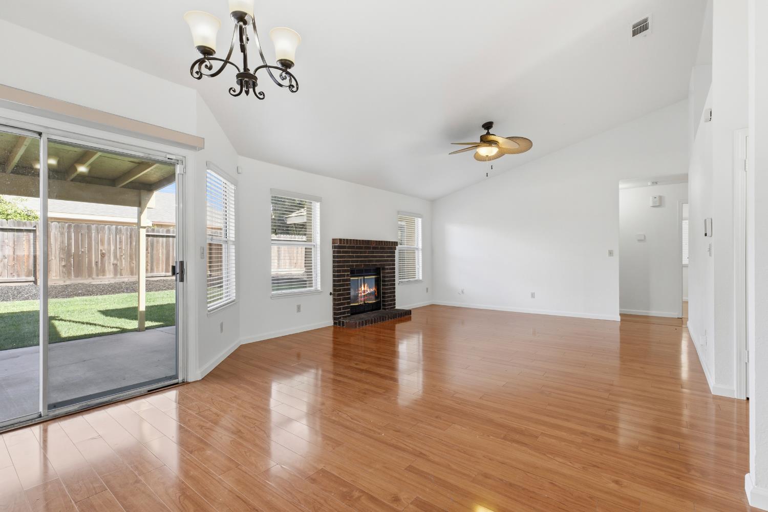 416 Mid Pines Way Way, Modesto, CA 95354