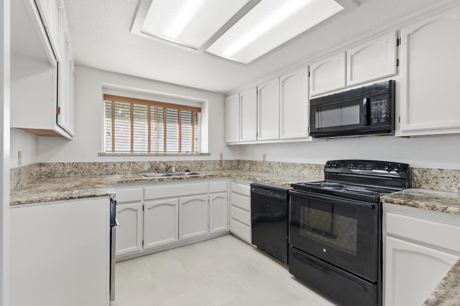 416 Mid Pines Way Way, Modesto, CA 95354