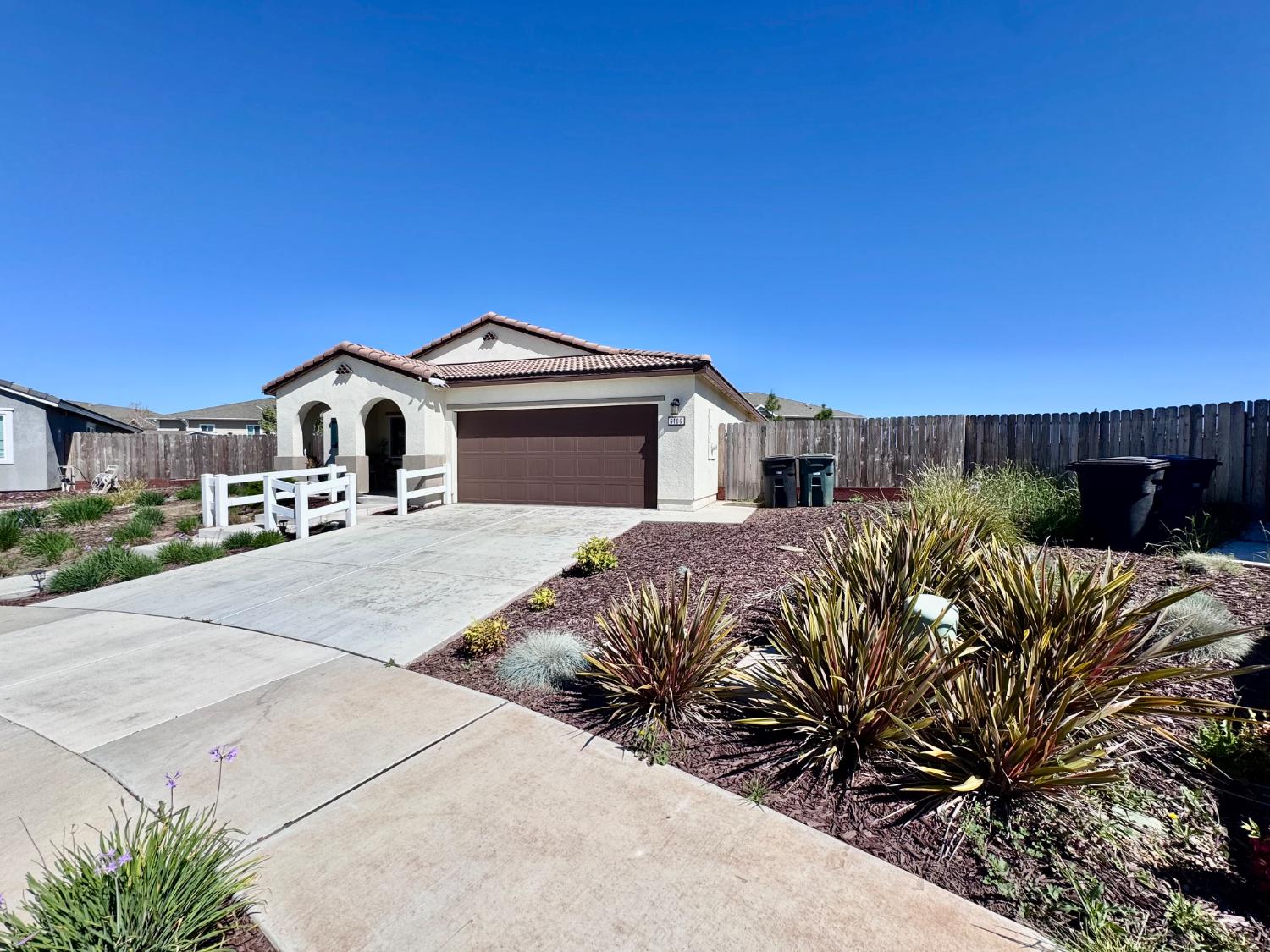 6106 Friendship Ct, Riverbank, CA 95367