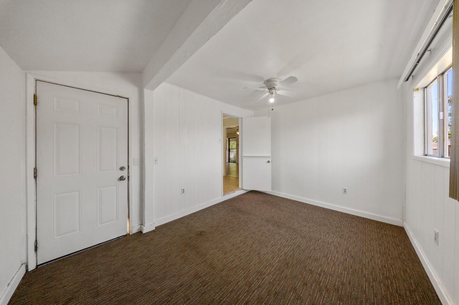 1600 Thorsen Ave, Modesto, CA 95355