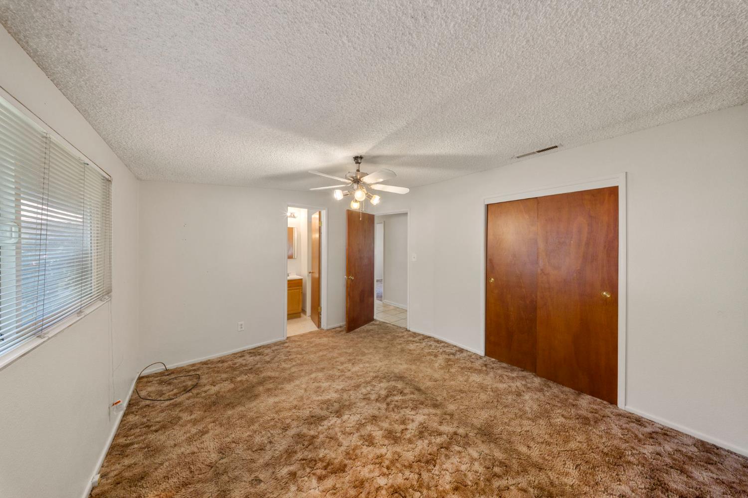 1600 Thorsen Ave, Modesto, CA 95355